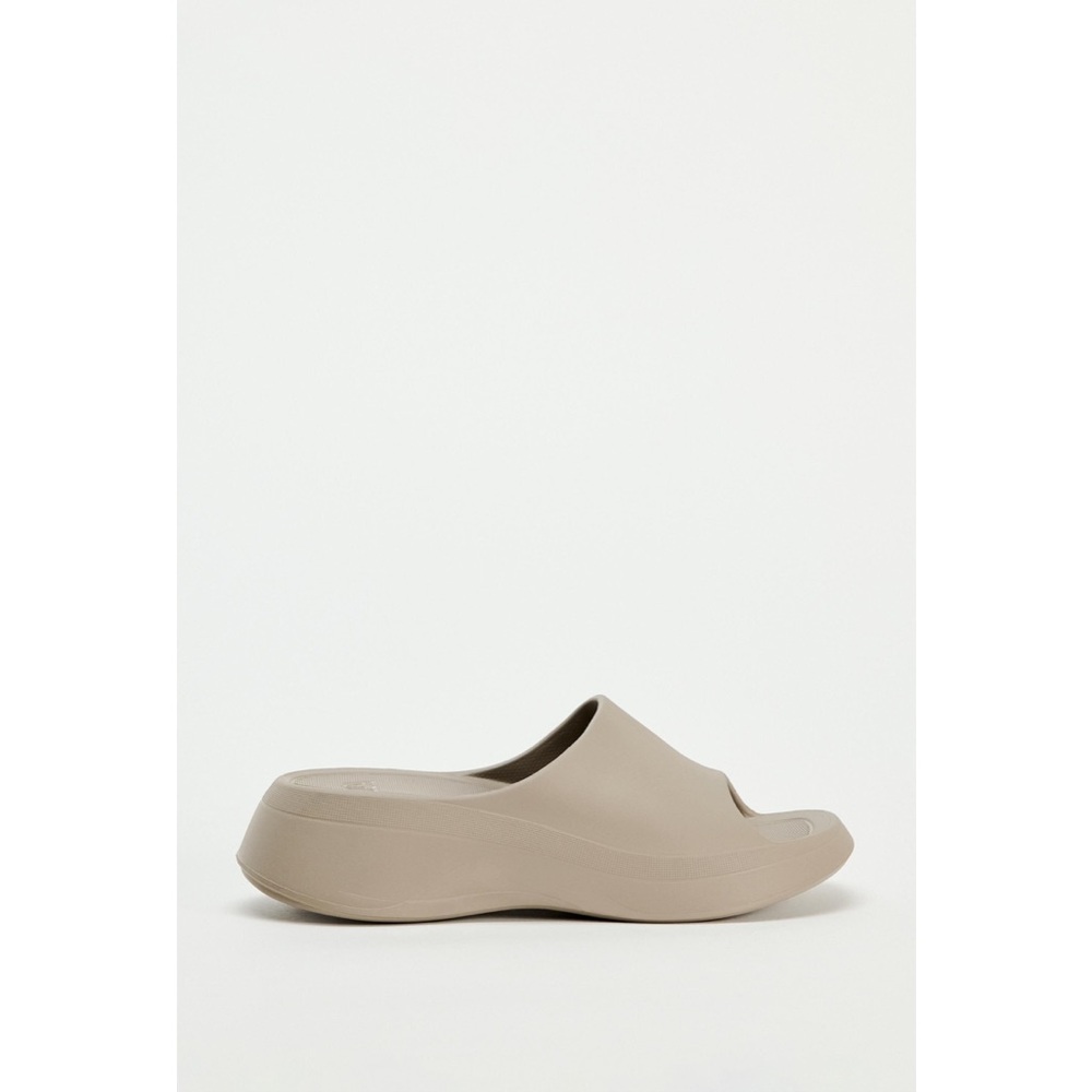 ZARA FLATFORM SPORT SANDALS NWOT
